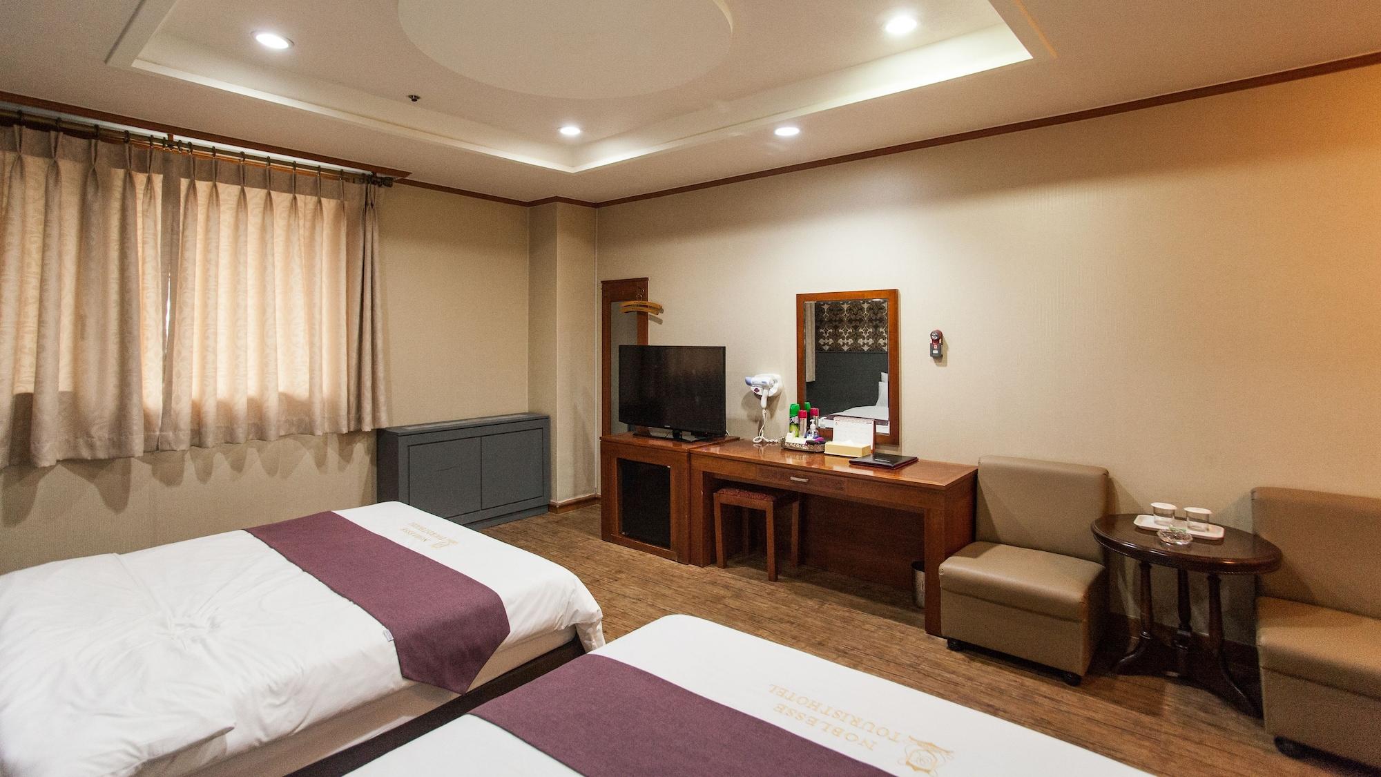 Noblesse Tourist Hotel Seoul Exteriör bild